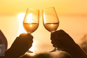 Konsumsi Wine Terlalu Berlebihan Bisa Menyebabkan Kanker