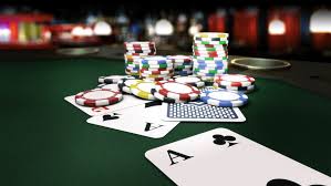 4 Tips untuk Menang di Poker Online
