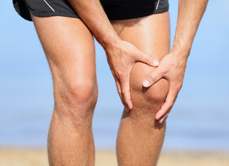Fakta Harus Kamu Tahu! Mengapa Lutut Bisa Hitam Padahal Sudah Tertutup